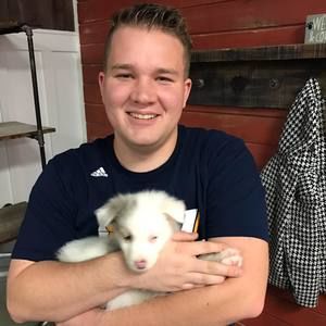 Meet your Posher, Tyler